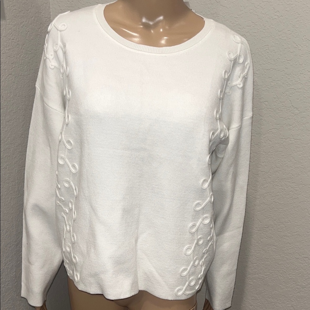 NWT Premise Elegant White Sweater Top